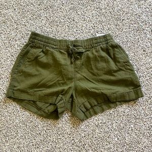 Old navy olive green linen shorts
